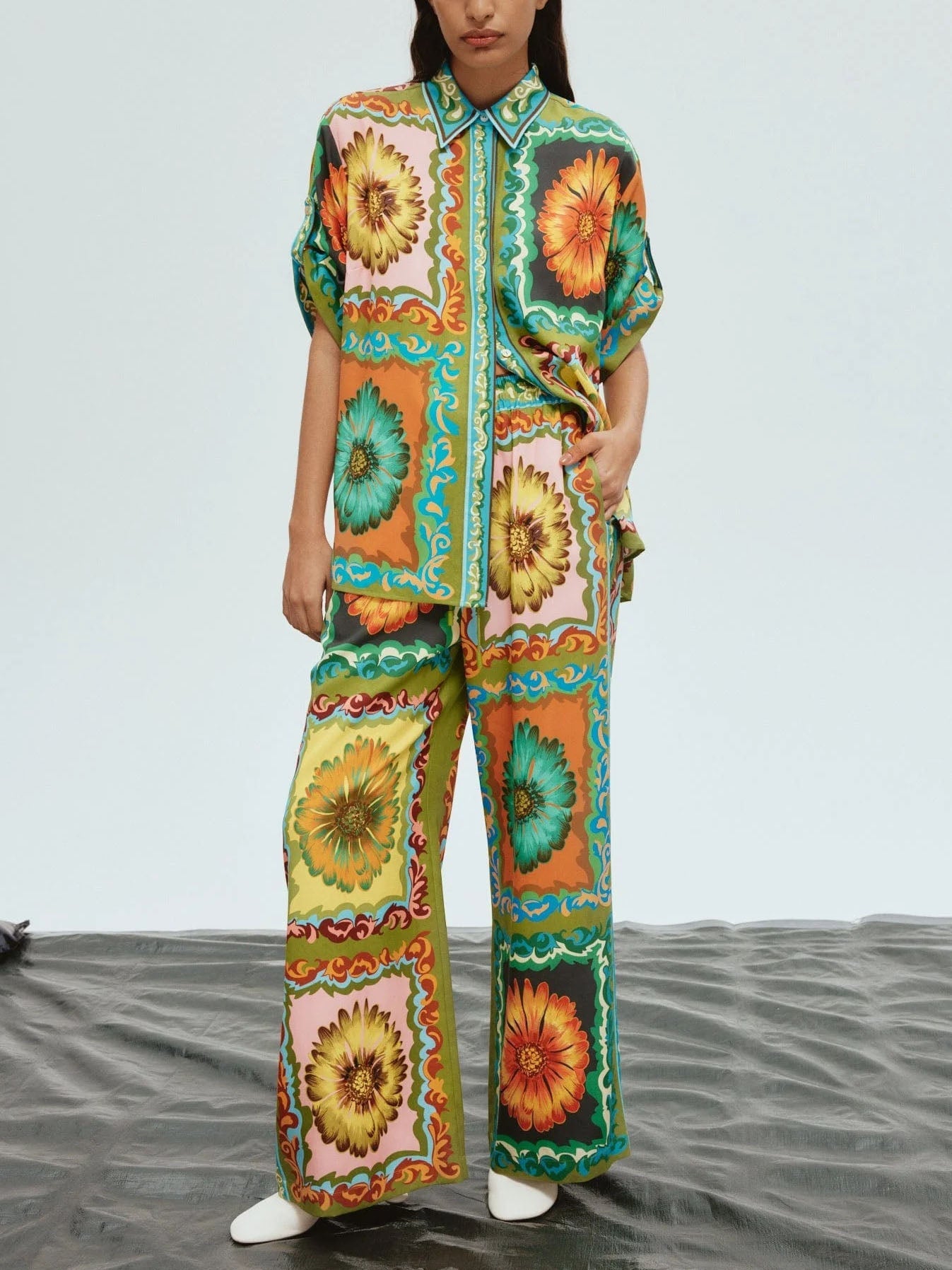 Unique Sunflower Print Wide Leg Pants