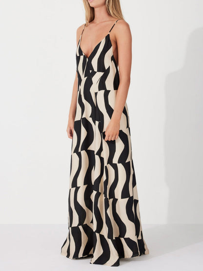 Scooped Back Relaxed Fit Style Maxi Dress